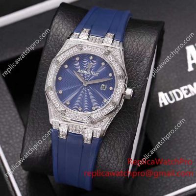 Replica Audemars Piguet Royal Oak Diamond Bezel - Blue Rubber 32mm